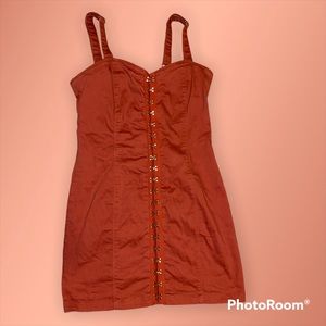 Color: Rust, lightly used, no tears or rips, in really great condition